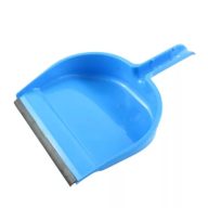 Műanyag szemeteslapát nyélre pattintható gumi széllel 